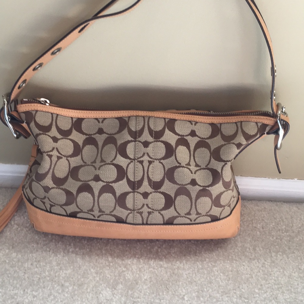Camel/Brown Signature Coach Bag
